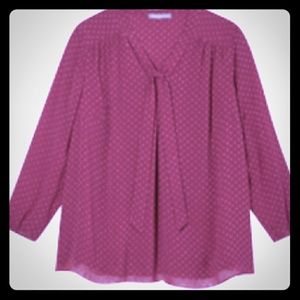 🎈NWT🎈Hi-Lo Bowtie Blouse